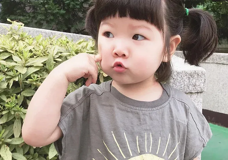 ảnh bé gái cute 6