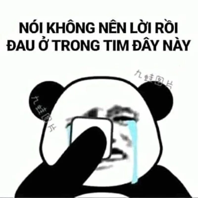 đau ở đây này meme 38