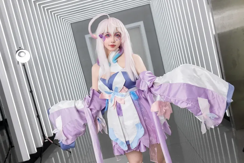 Gái xinh cosplay liên quân  9