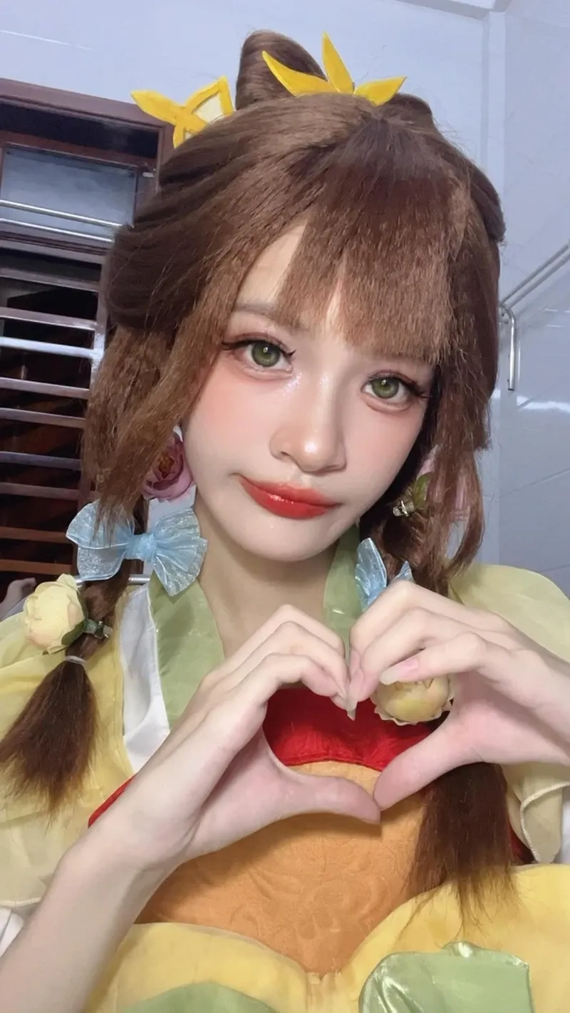 Gái xinh cosplay liên quân  16