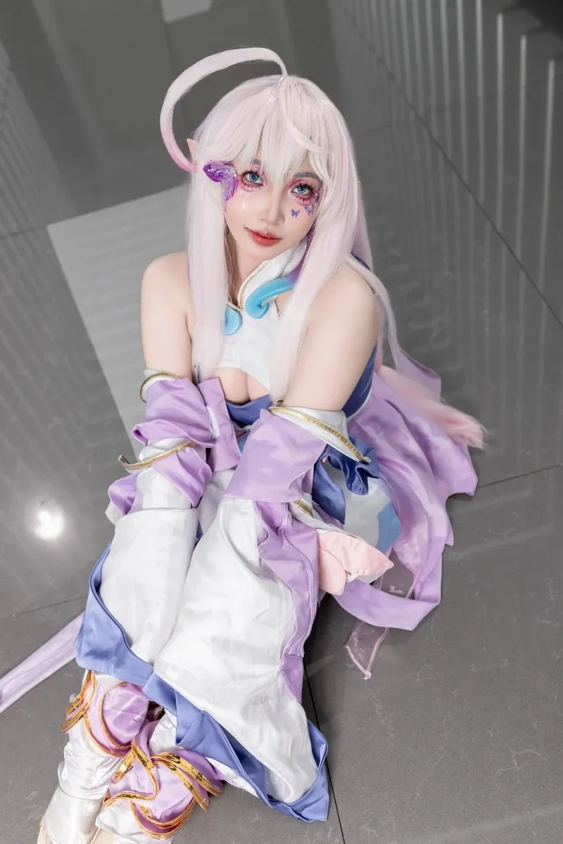 Gái xinh cosplay liên quân  18