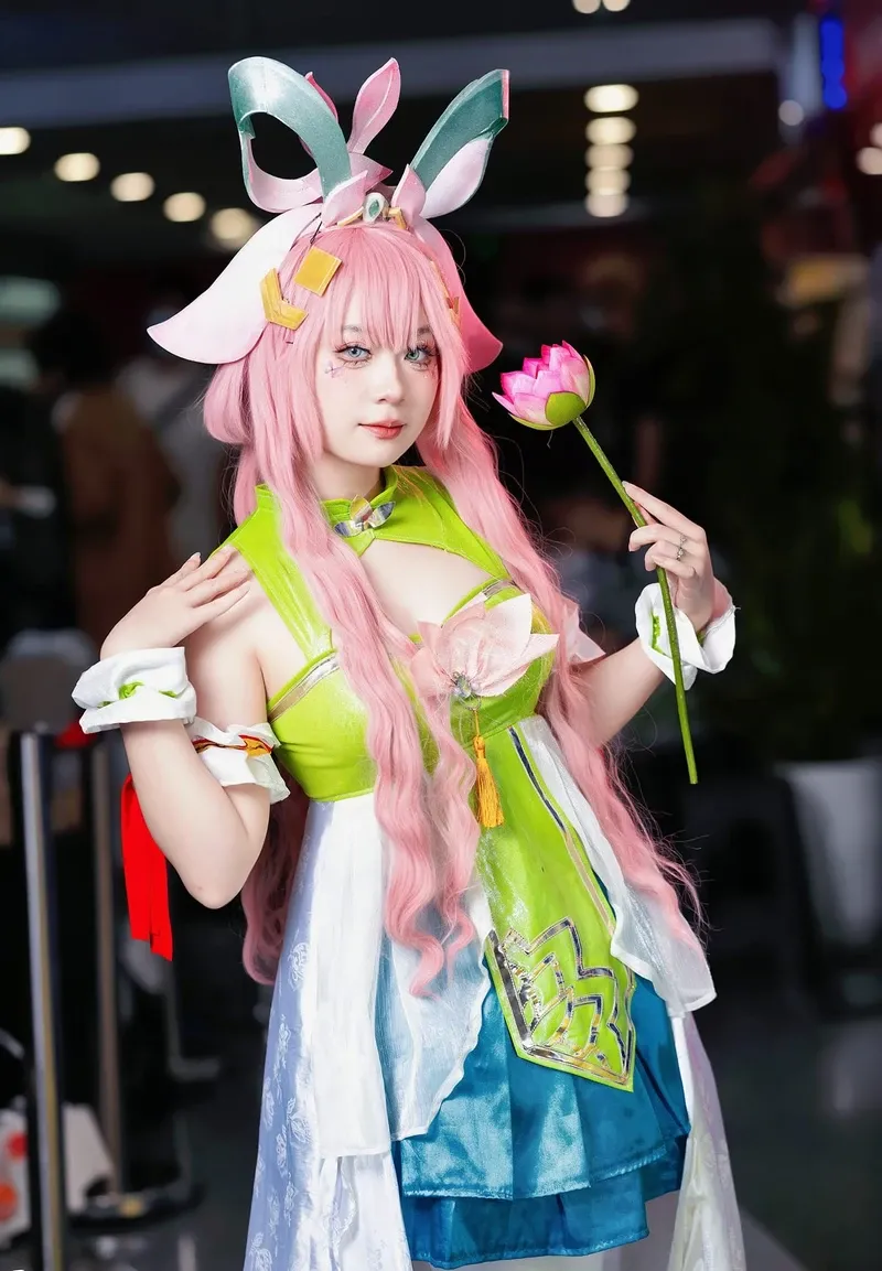 Gái xinh cosplay liên quân  19