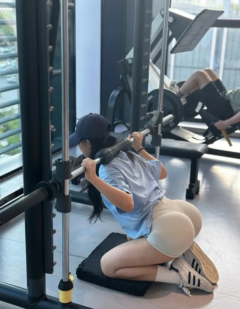 gái xinh tập gym 30