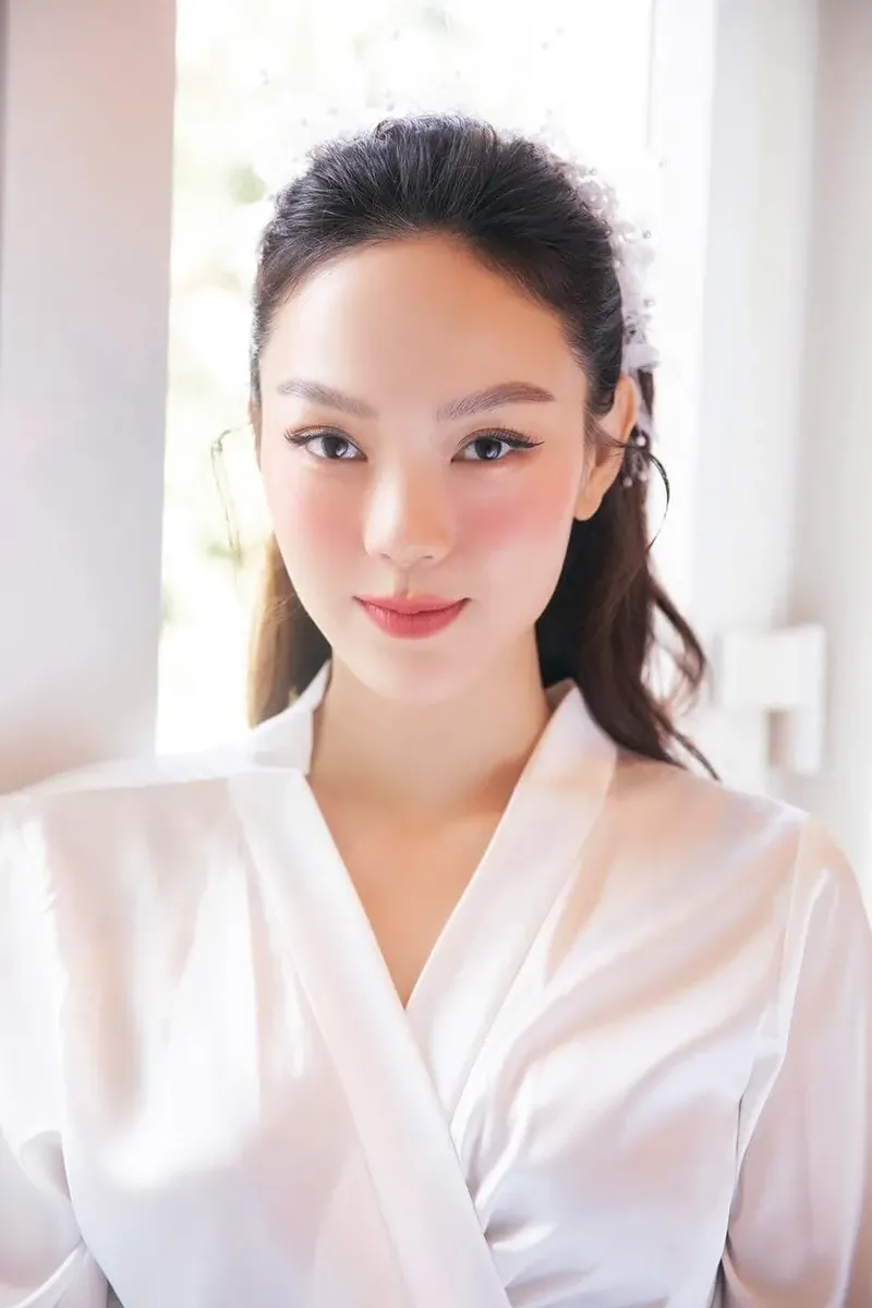 Minh Hằng 28