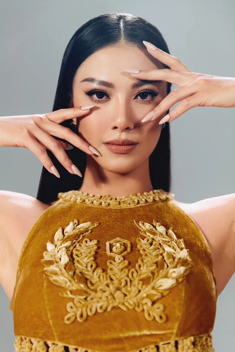 Vương miện á hậu Miss Supranational 2022 thể hiện tài năng vượt trội của Kim Duyên