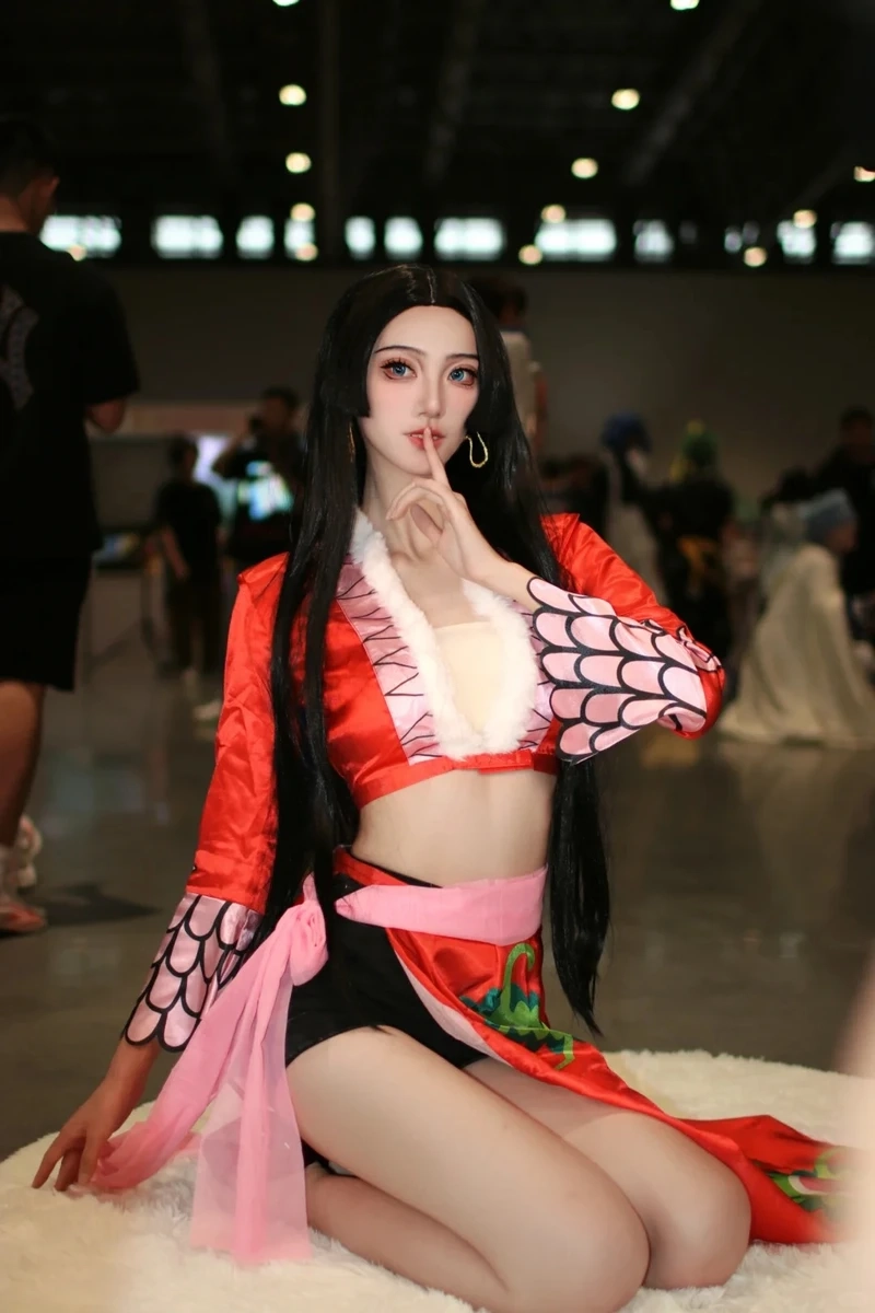 Cosplay Nami chuẩn nhất với tạo hình hoàn hảo trong từng chi tiết