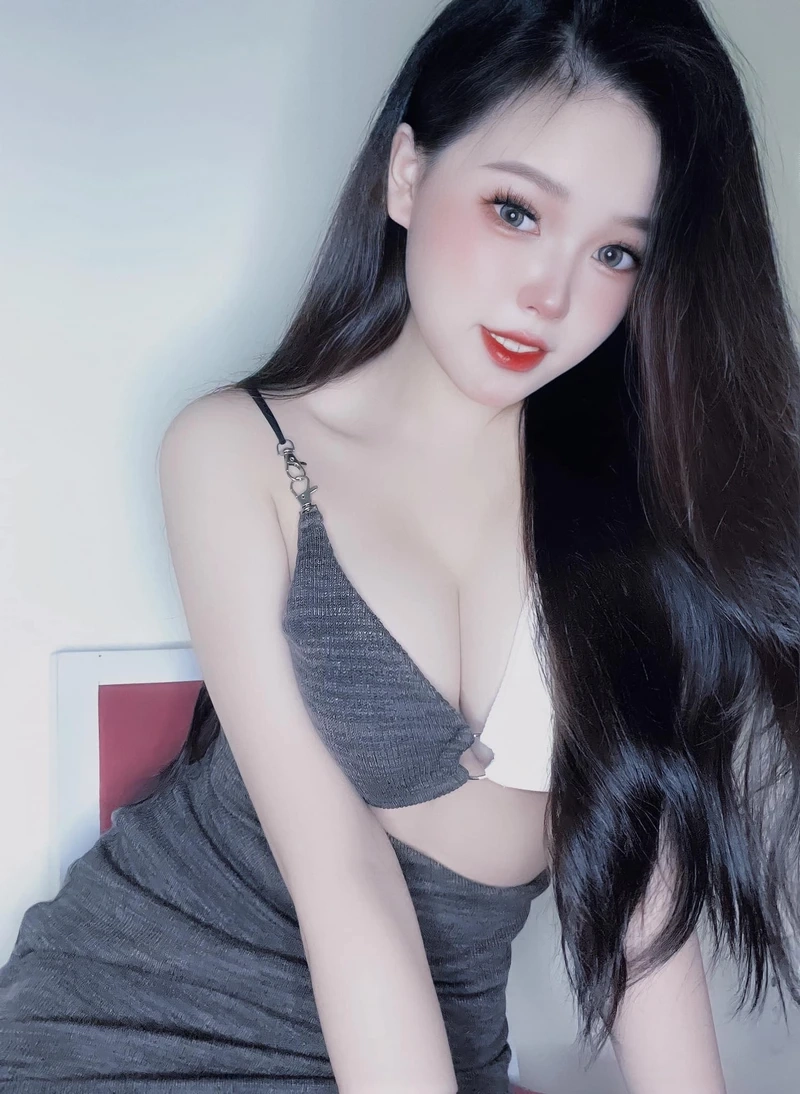 Ảnh gái cute tóc dài mang đến phong cách trẻ trung, dễ thương