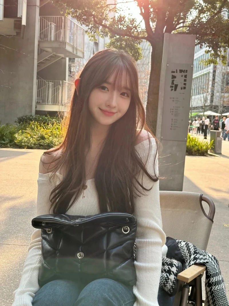 Ảnh Bae Suzy rạng rỡ với nụ cười tự nhiên đầy cuốn hút