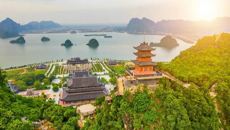 Hồn kiến trúc ngàn năm trong từng viên gạch ngói