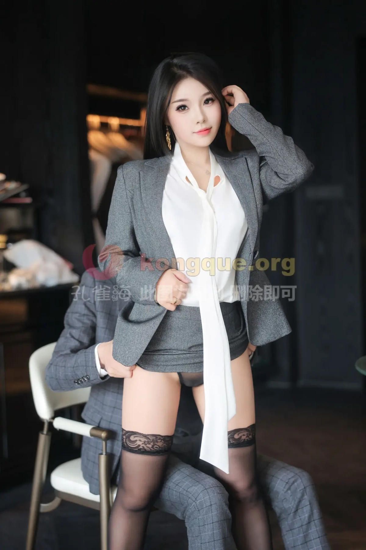 Gái mặc bikini sexy nóng bỏng cuốn hút thân hình quyến rũ mê hoặc