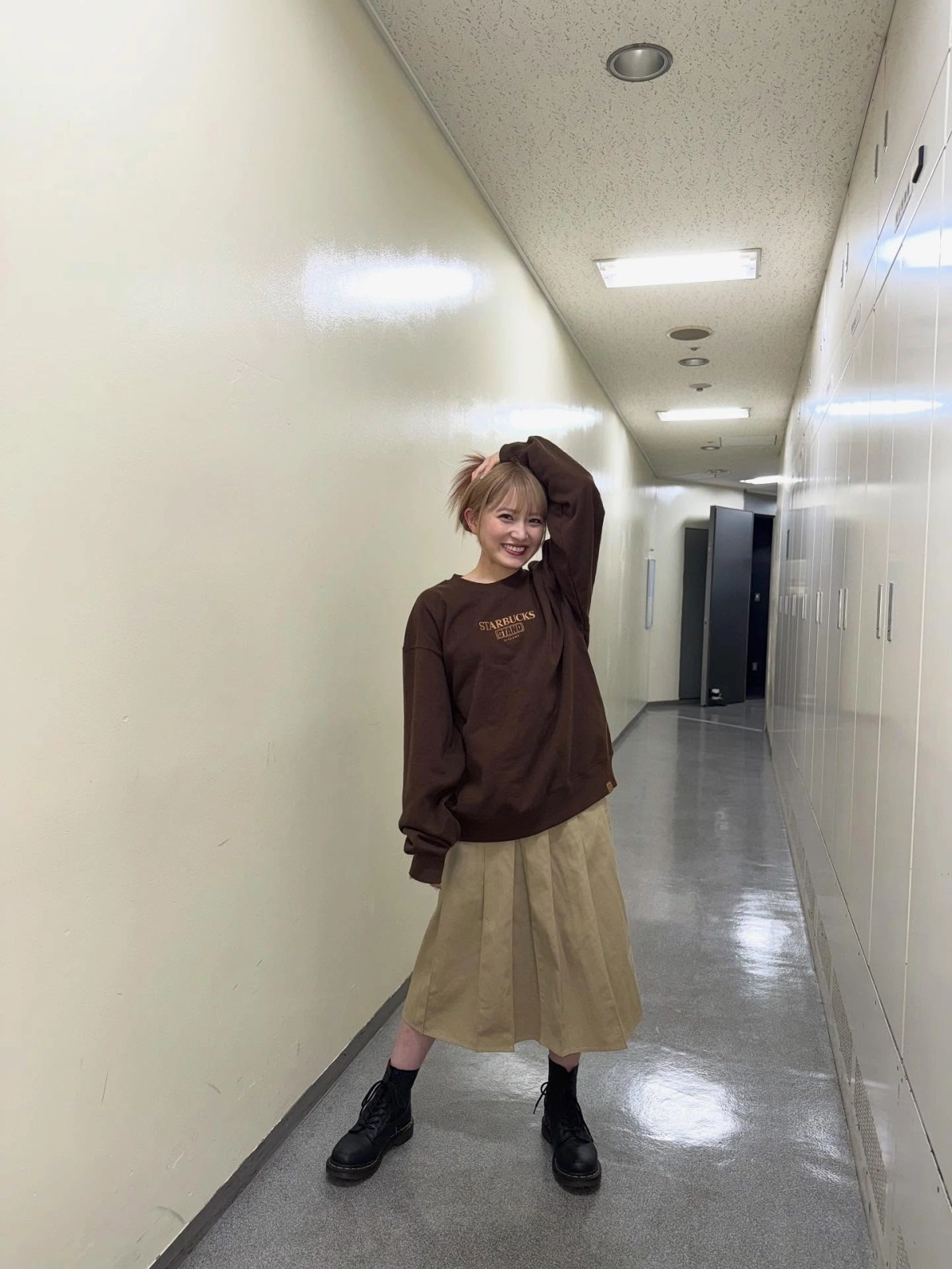 Gái xinh vú to sexy nóng bỏng cuốn hút vòng một căng tràn