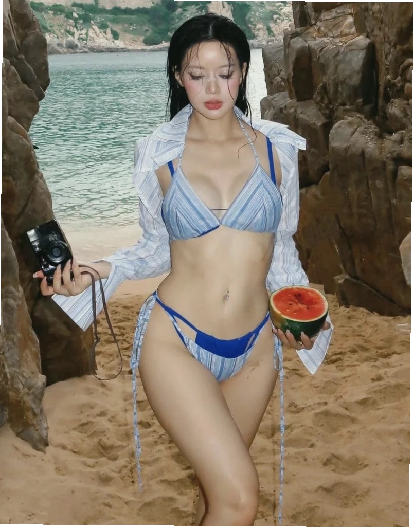 Cô gái TikToker Việt Nam diện bikini khoe dáng chuẩn