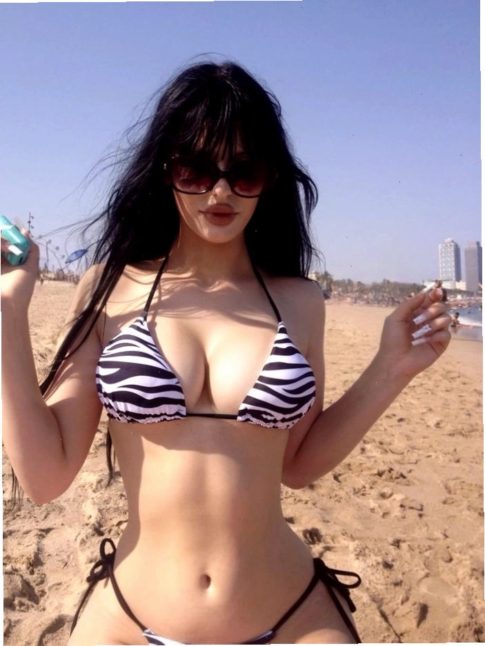 Gái mỹ khoe vóc dáng nổi bật trong bộ bikini