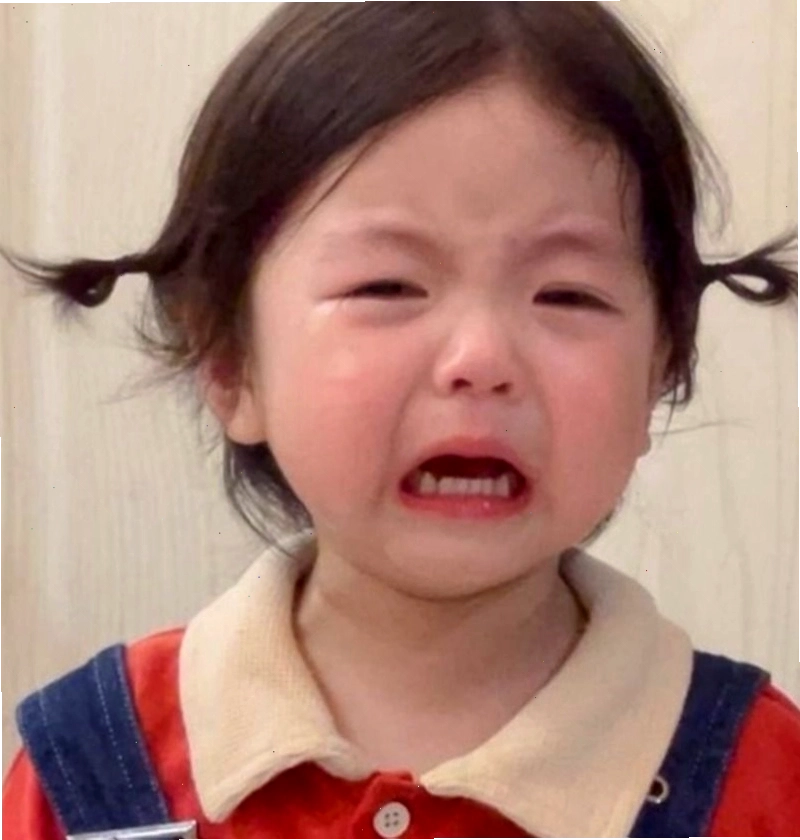 Hình ảnh meme em bé khóc khi bị từ chối