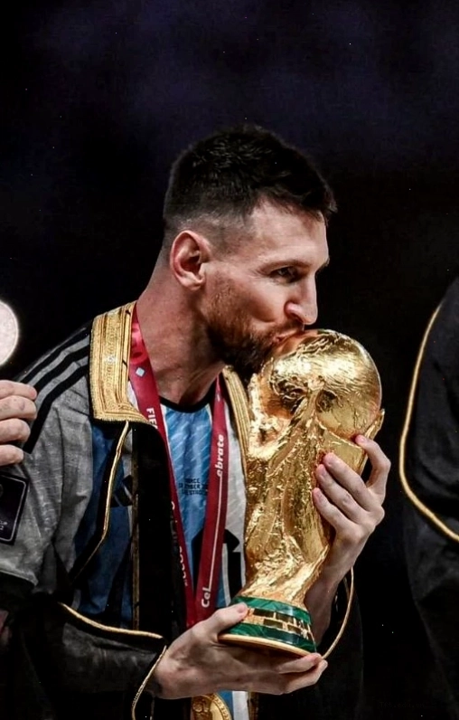 Hình nền Leo Messi 4K vô địch World Cup cực ngầu với biểu cảm đầy quyết tâm