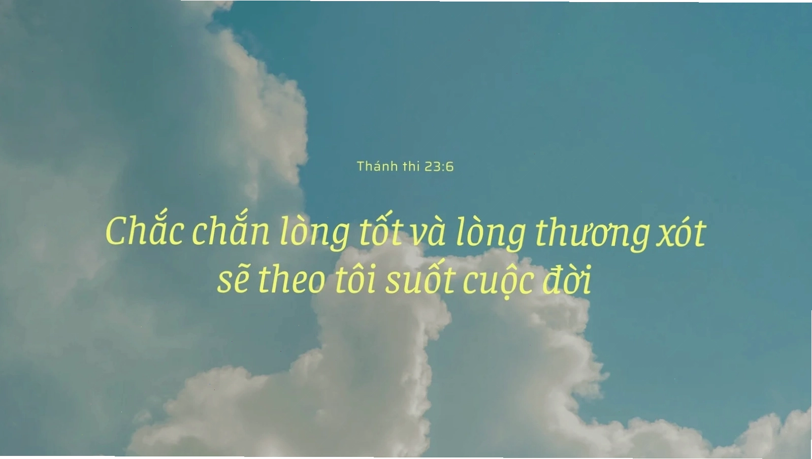 Hình nền máy tính Công giáo màu xanh dương và vàng, mang đến cảm giác thanh bình