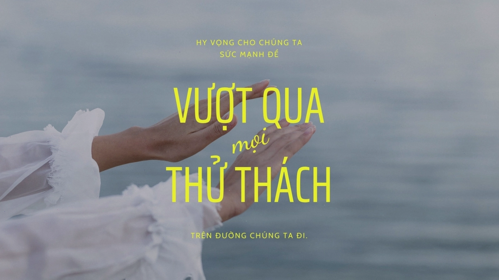 Hình nền máy tính Thiên Chúa giáo với trích dẫn neon vàng