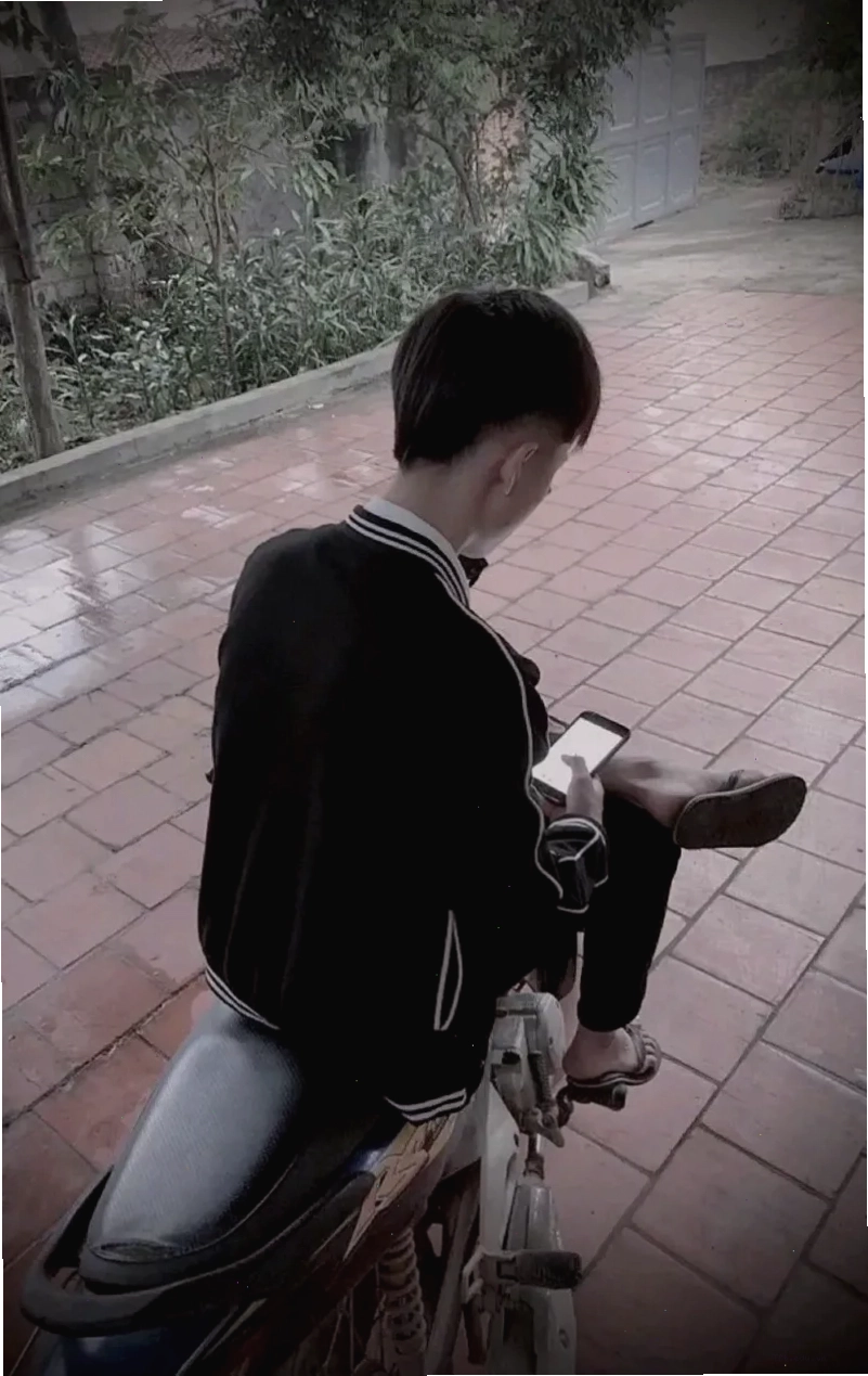Nam thần tượng Kpop với phong cách boy phố