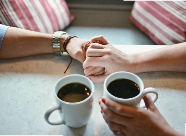 Trái tim và hoa hồng - biểu tượng của ngày Valentine