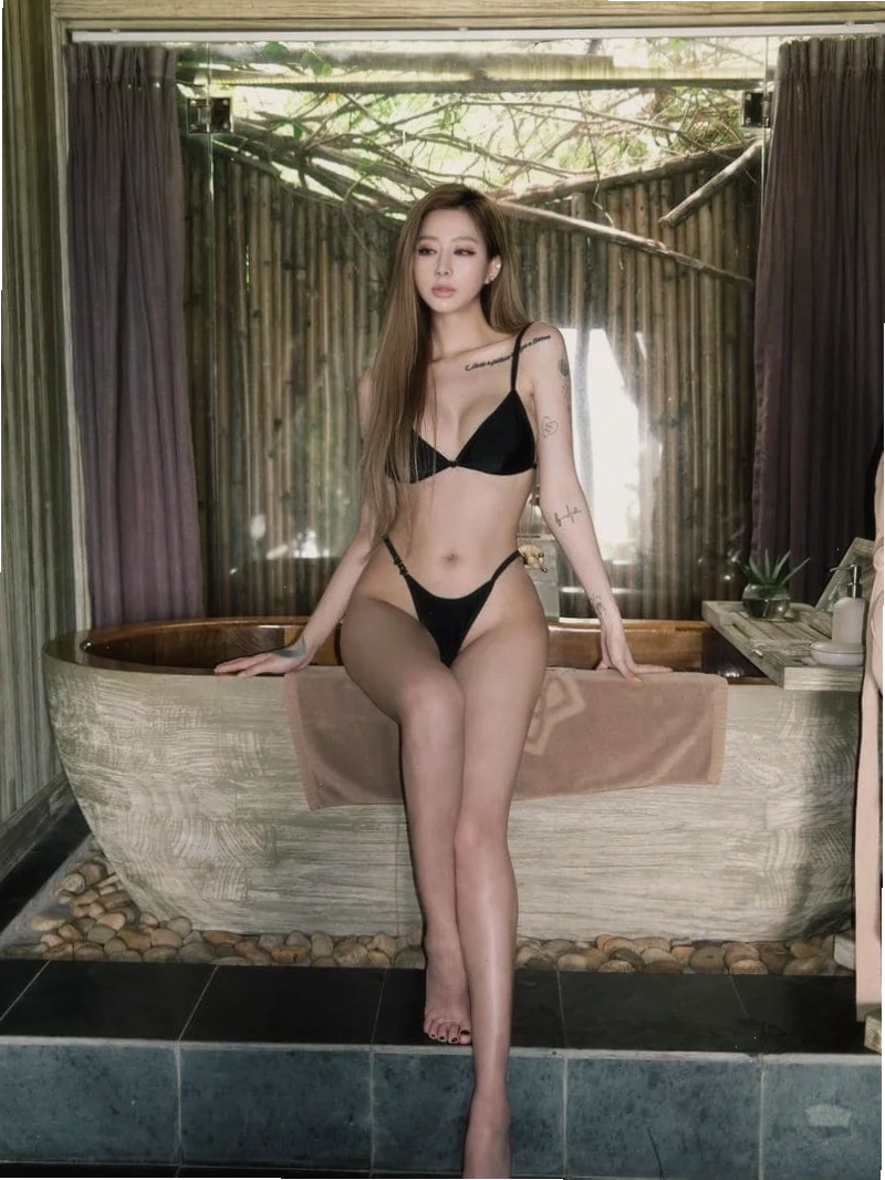 Vẻ đẹp dịu dàng của cô gái Việt
