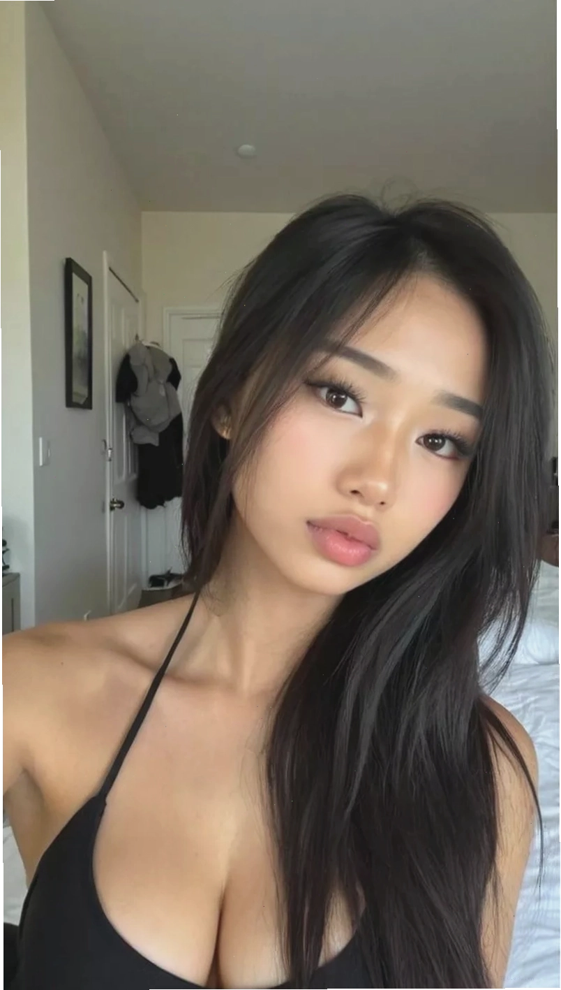 Vẻ đẹp nóng bỏng của cô gái